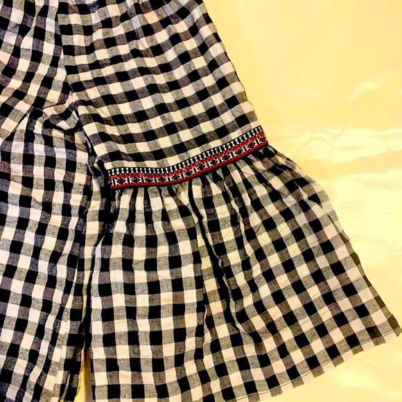 $$FINAL SALE$$ 💵 Super cute off the shoulder + 🎁 free jewelry❣️ - Picture 4 of 6